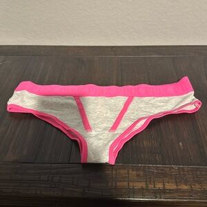 NWT PINK LARGE CHEEKY